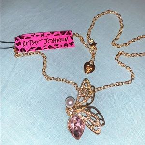 Beautiful Butterfly Betsey Johnson Necklace! NWOT!